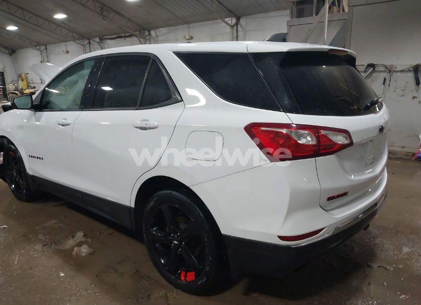 Photo 3 of 2019 Chevrolet Equinox LT (VIN 2GNAXVEX2K6214153)