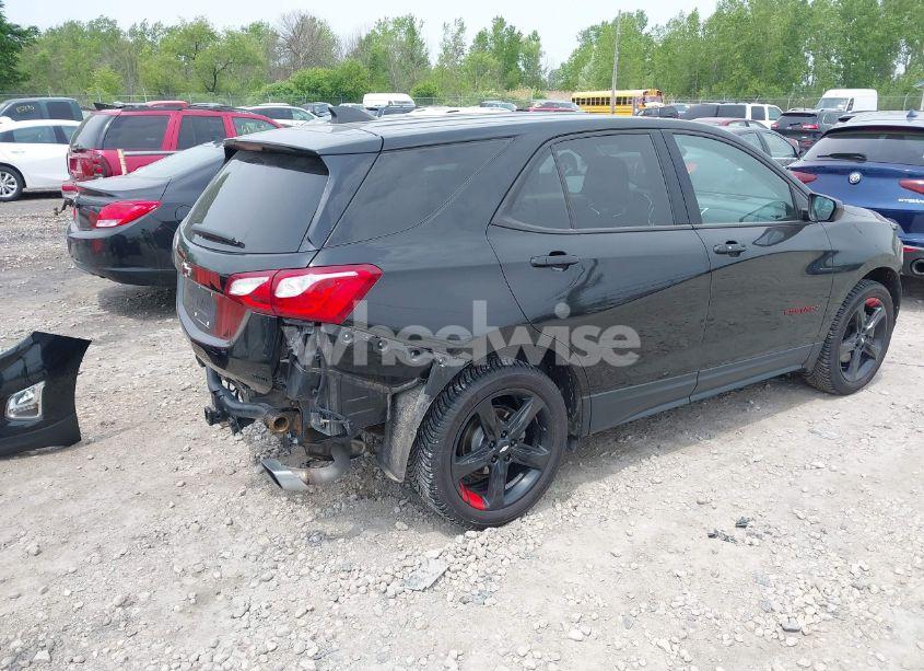 Photo 4 of 2020 Chevrolet Equinox AWD LT 2.0L TURBO (VIN 2GNAXVEX2L6123675)