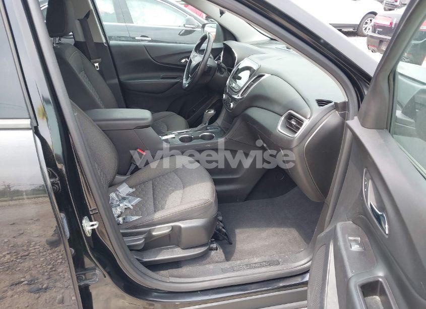 Photo 5 of 2020 Chevrolet Equinox AWD LT 2.0L TURBO (VIN 2GNAXVEX2L6123675)
