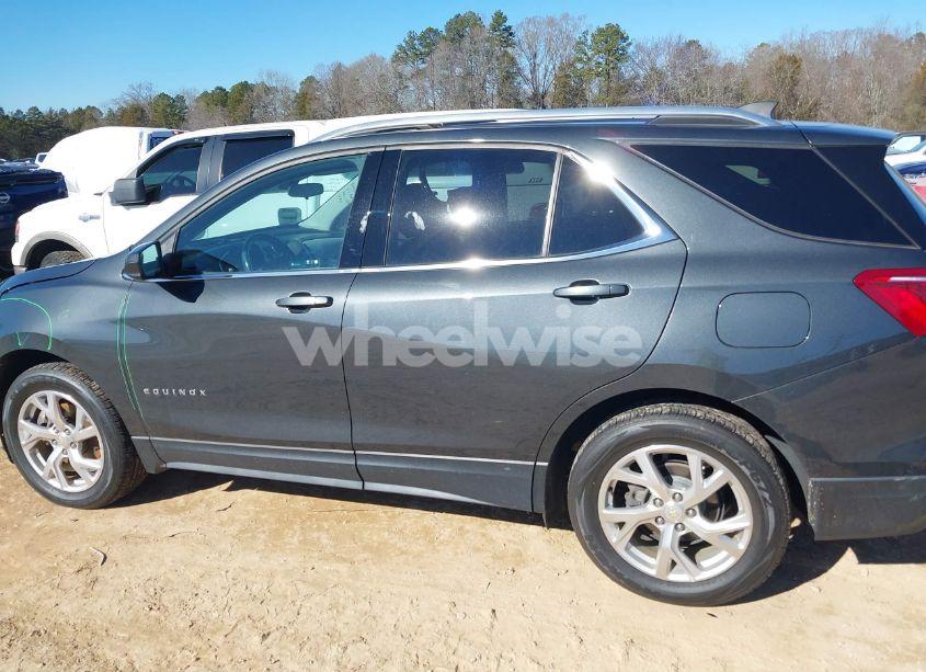 Photo 14 of 2020 Chevrolet Equinox AWD LT 2.0L TURBO (VIN 2GNAXVEX2L6262866)