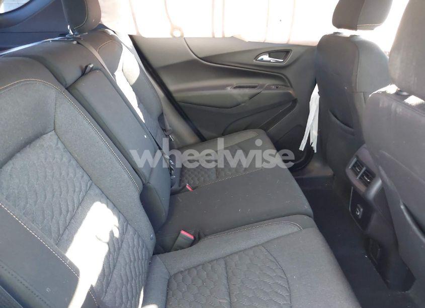 Photo 8 of 2019 Chevrolet Equinox LT (VIN 2GNAXVEX3K6129273)