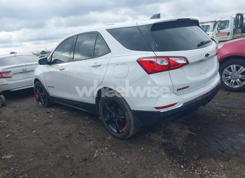 Photo 3 of 2019 Chevrolet Equinox LT (VIN 2GNAXVEX3K6157073)