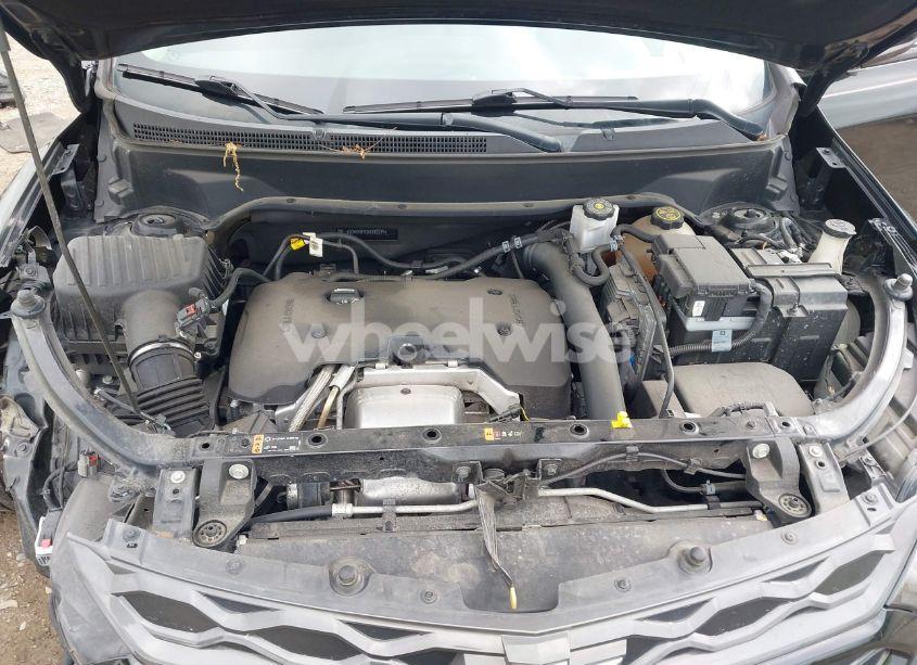 Photo 10 of 2019 Chevrolet Equinox LT (VIN 2GNAXVEX3K6183219)