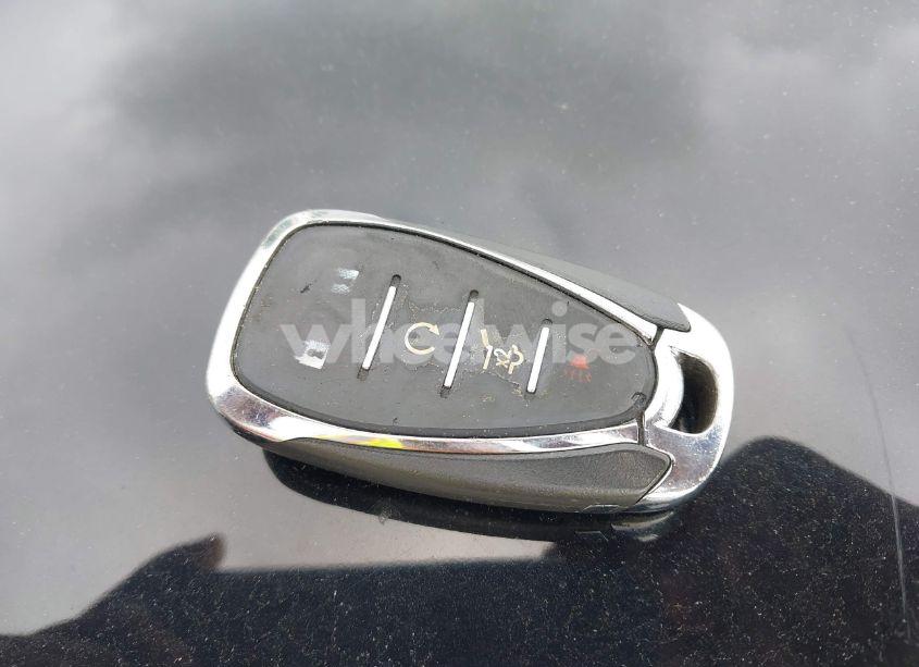 Photo 11 of 2019 Chevrolet Equinox LT (VIN 2GNAXVEX3K6183219)