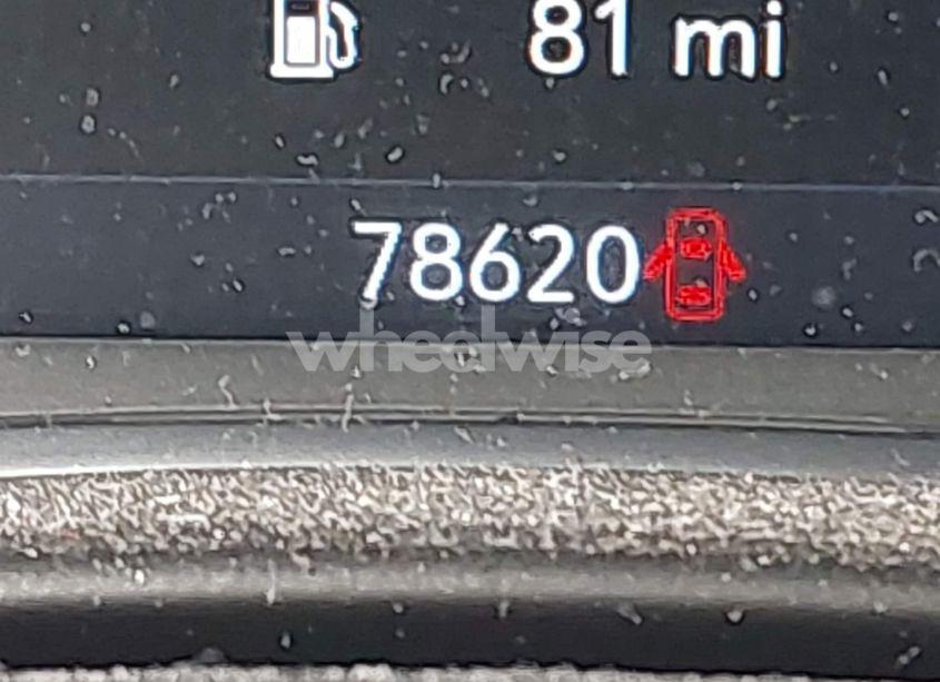 Photo 16 of 2019 Chevrolet Equinox LT (VIN 2GNAXVEX3K6183219)