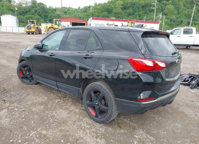 Photo 3 of 2019 Chevrolet Equinox LT (VIN 2GNAXVEX3K6183219)