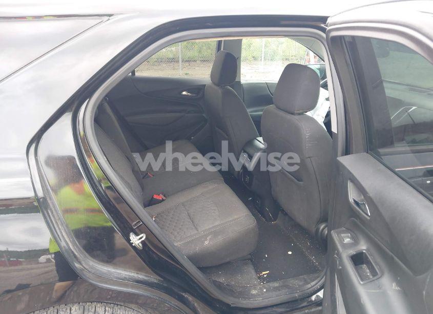 Photo 8 of 2019 Chevrolet Equinox LT (VIN 2GNAXVEX3K6183219)