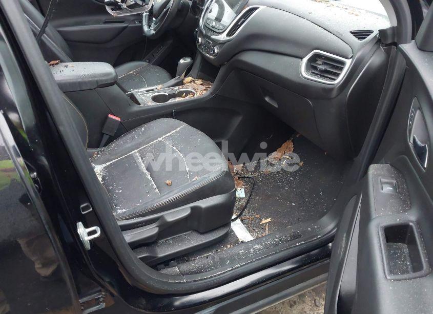 Photo 5 of 2020 Chevrolet Equinox AWD LT 2.0L TURBO (VIN 2GNAXVEX3L6139514)