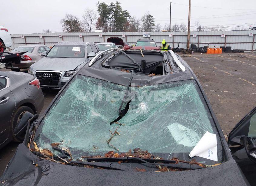 Photo 6 of 2020 Chevrolet Equinox AWD LT 2.0L TURBO (VIN 2GNAXVEX3L6139514)