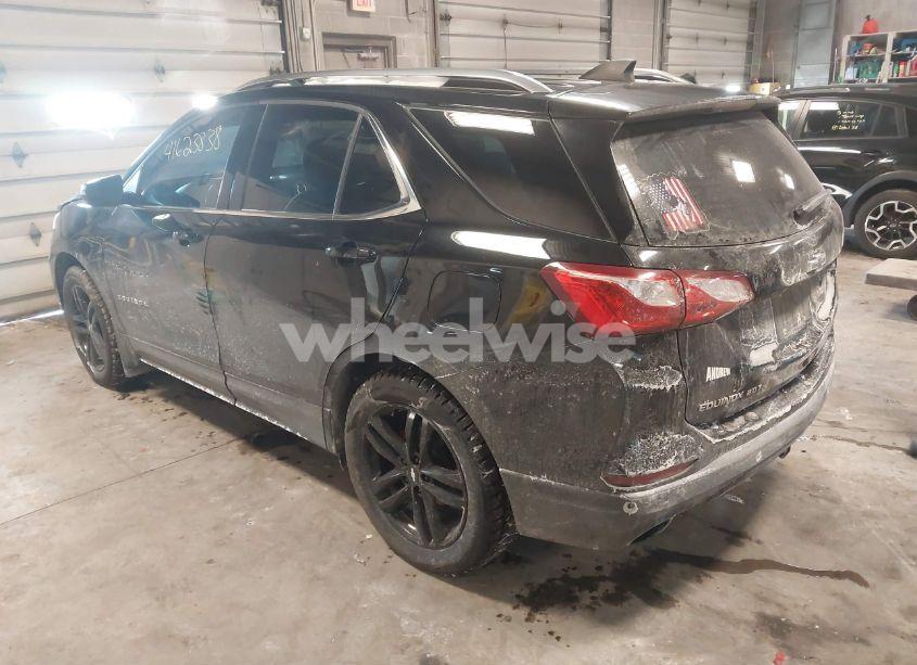 Photo 3 of 2020 Chevrolet Equinox AWD LT 2.0L TURBO (VIN 2GNAXVEX3L6148908)