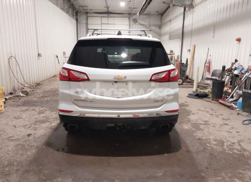Photo 16 of 2019 Chevrolet Equinox LT (VIN 2GNAXVEX5K6191659)