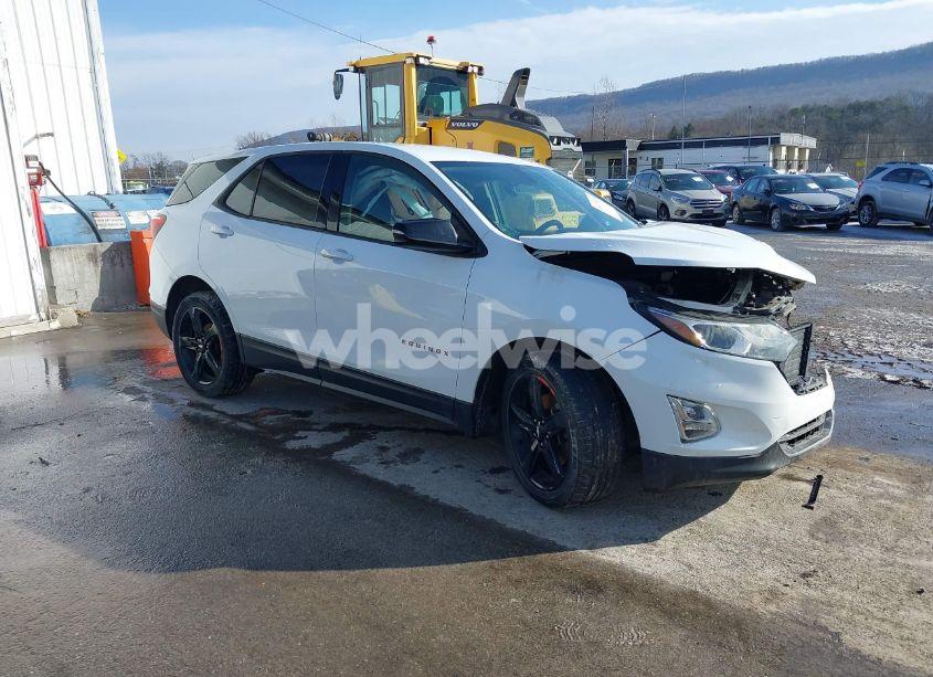 2019 Chevrolet Equinox LT (VIN 2GNAXVEX5K6246059) main photo