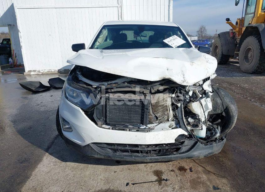 Photo 11 of 2019 Chevrolet Equinox LT (VIN 2GNAXVEX5K6246059)