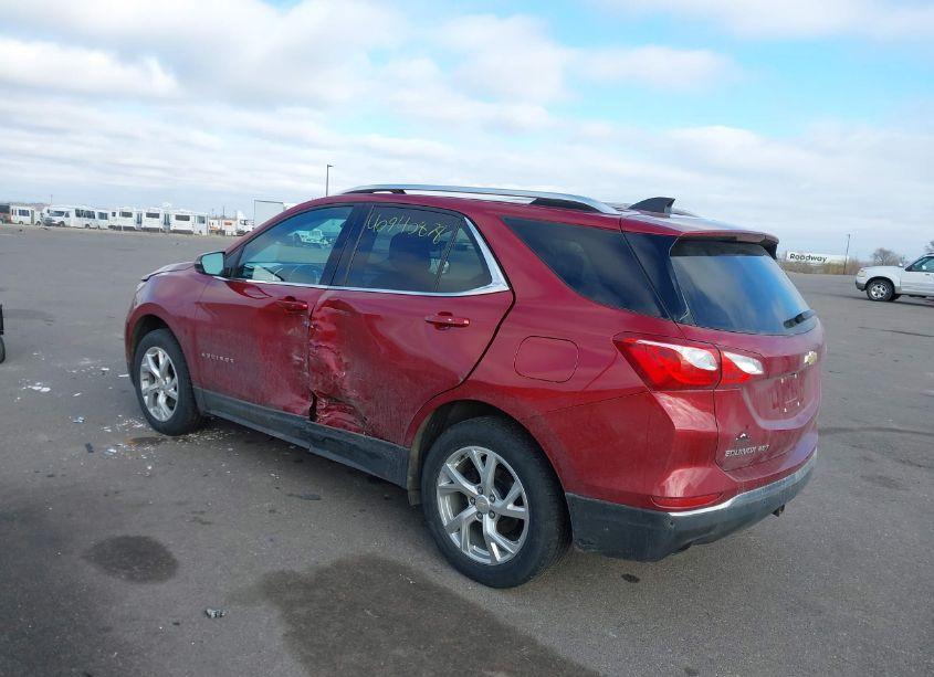 Photo 3 of 2019 Chevrolet Equinox LT (VIN 2GNAXVEX5K6288439)