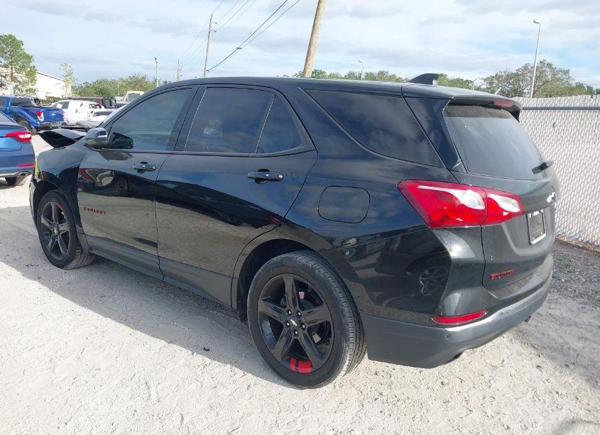 Photo 3 of 2019 Chevrolet Equinox LT (VIN 2GNAXVEX5K6293074)