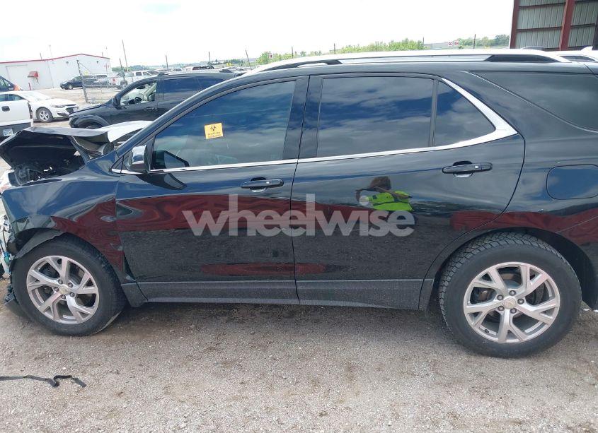 Photo 14 of 2019 Chevrolet Equinox LT (VIN 2GNAXVEX6K6214219)