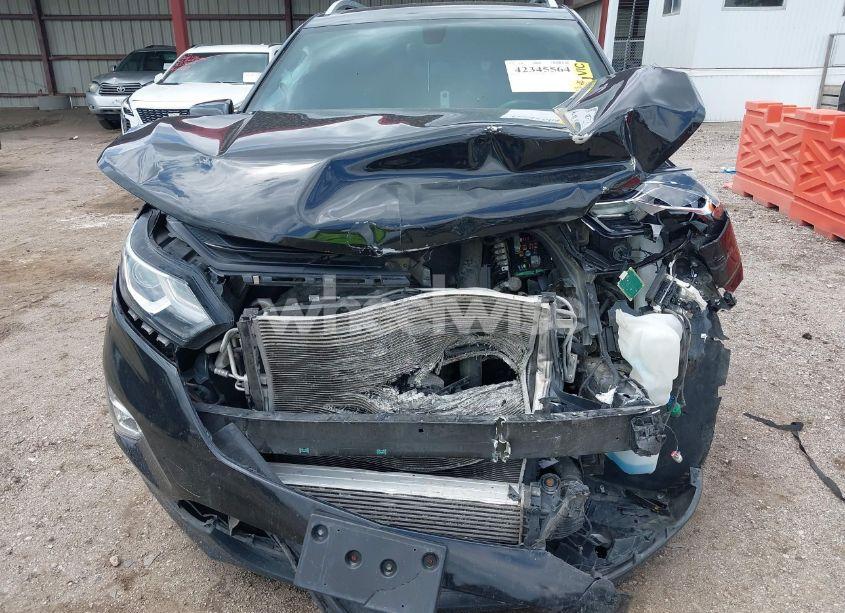 Photo 6 of 2019 Chevrolet Equinox LT (VIN 2GNAXVEX6K6214219)