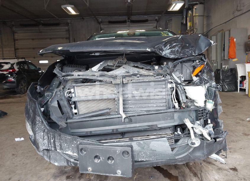 Photo 13 of 2020 Chevrolet Equinox AWD LT 2.0L TURBO (VIN 2GNAXVEX7L6129889)