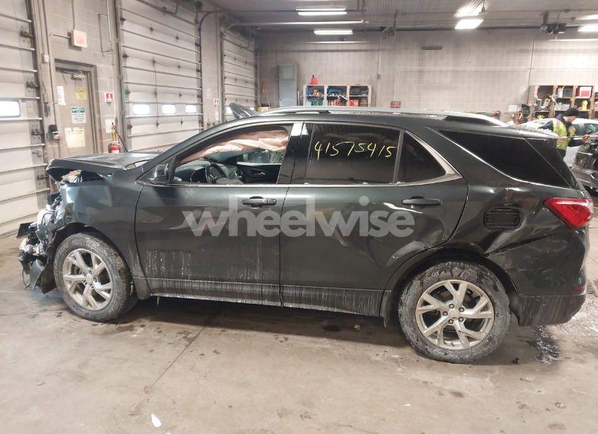 Photo 15 of 2020 Chevrolet Equinox AWD LT 2.0L TURBO (VIN 2GNAXVEX7L6129889)