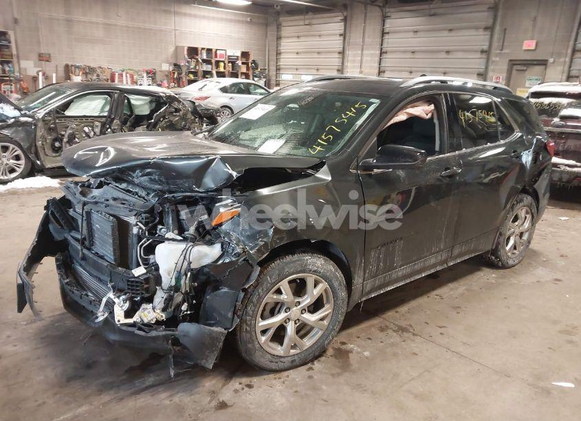 Photo 2 of 2020 Chevrolet Equinox AWD LT 2.0L TURBO (VIN 2GNAXVEX7L6129889)