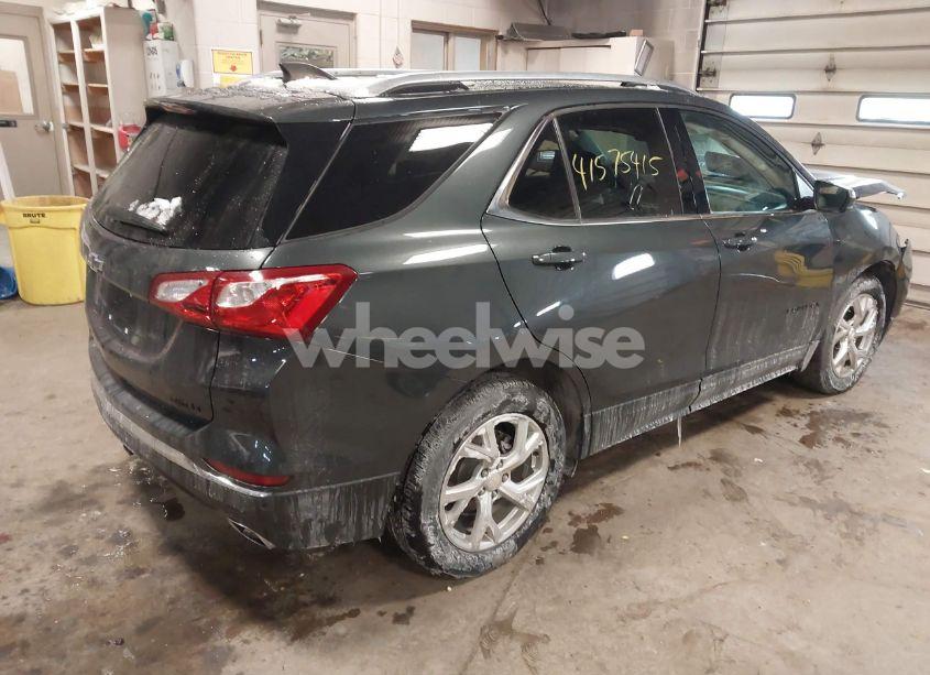 Photo 4 of 2020 Chevrolet Equinox AWD LT 2.0L TURBO (VIN 2GNAXVEX7L6129889)