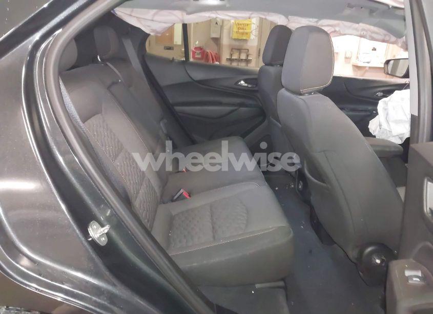 Photo 8 of 2020 Chevrolet Equinox AWD LT 2.0L TURBO (VIN 2GNAXVEX7L6129889)