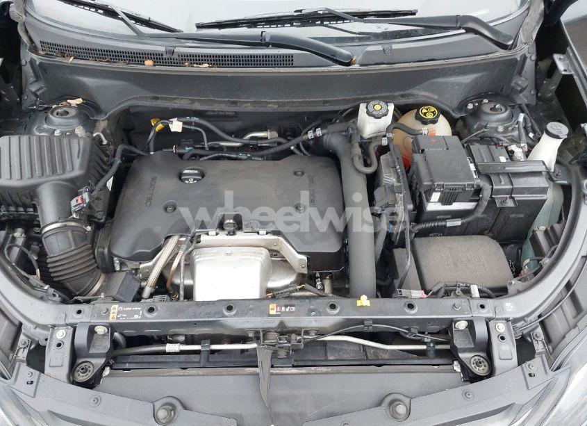 Photo 10 of 2019 Chevrolet Equinox LT (VIN 2GNAXVEX8K6134632)