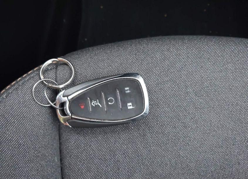 Photo 11 of 2019 Chevrolet Equinox LT (VIN 2GNAXVEX8K6252258)