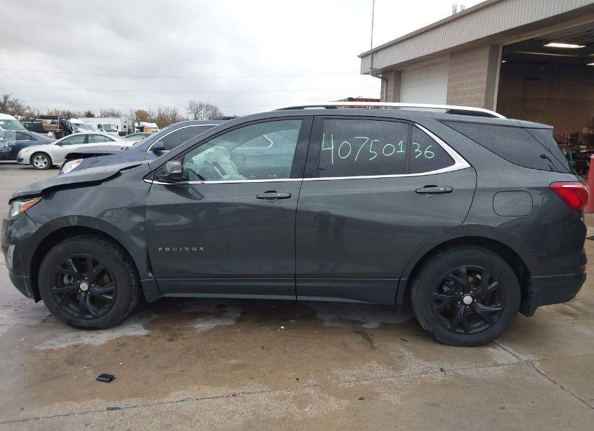 Photo 14 of 2019 Chevrolet Equinox LT (VIN 2GNAXVEX8K6252258)