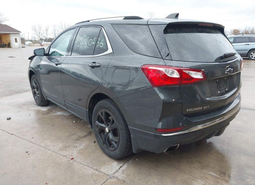 Photo 3 of 2019 Chevrolet Equinox LT (VIN 2GNAXVEX8K6252258)