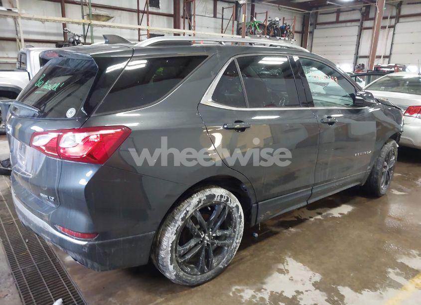 Photo 4 of 2020 Chevrolet Equinox AWD LT 2.0L TURBO (VIN 2GNAXVEX8L6241939)