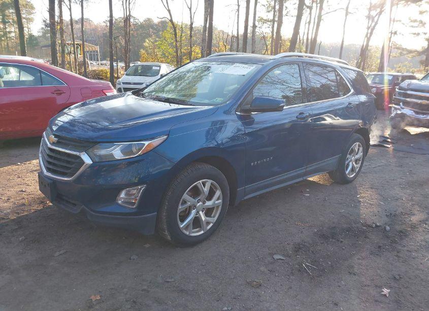 Photo 2 of 2019 Chevrolet Equinox LT (VIN 2GNAXVEX9K6290596)
