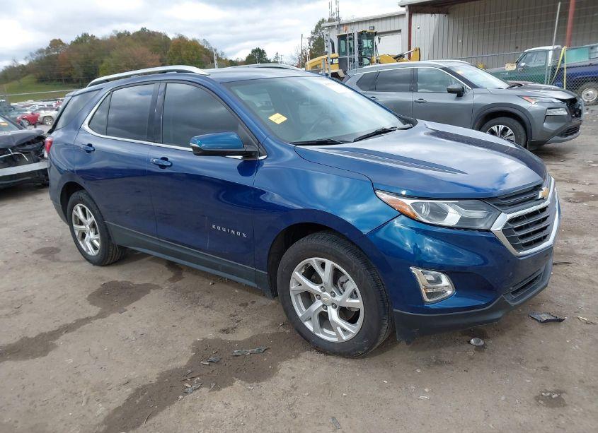 2019 Chevrolet Equinox LT (VIN 2GNAXVEXXK6168300) main photo