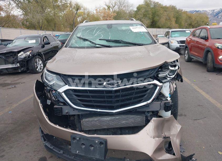 Photo 12 of 2019 Chevrolet Equinox LT (VIN 2GNAXVEXXK6188627)
