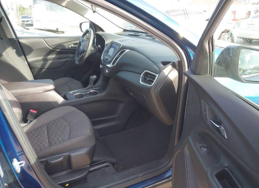 Photo 5 of 2020 Chevrolet Equinox AWD LT 2.0L TURBO (VIN 2GNAXVEXXL6132897)