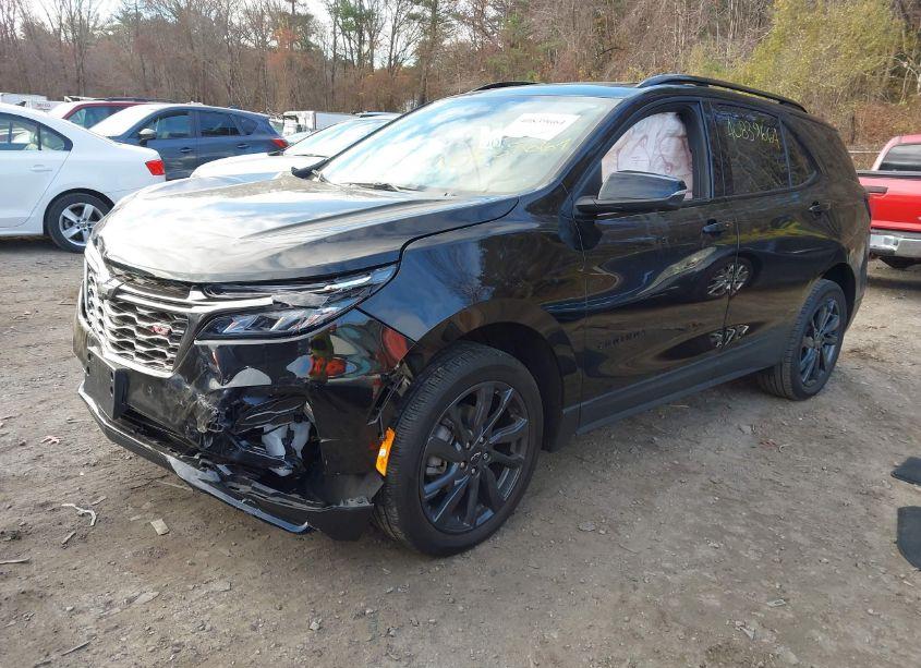Photo 2 of 2022 Chevrolet Equinox AWD RS (VIN 2GNAXWEV0N6143155)