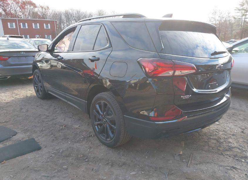 Photo 3 of 2022 Chevrolet Equinox AWD RS (VIN 2GNAXWEV0N6143155)