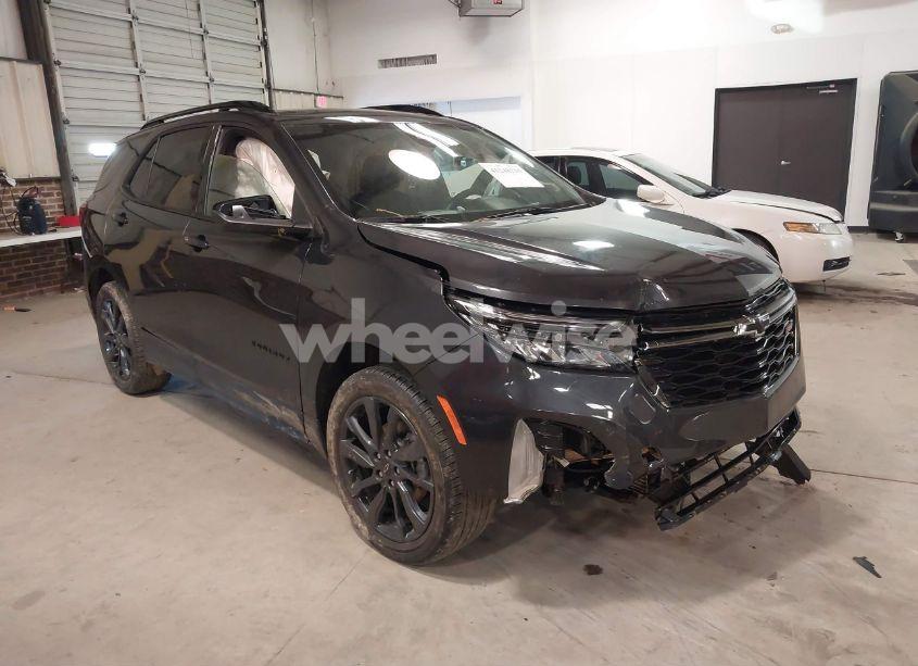 2022 Chevrolet Equinox AWD RS (VIN 2GNAXWEV2N6137812) main photo
