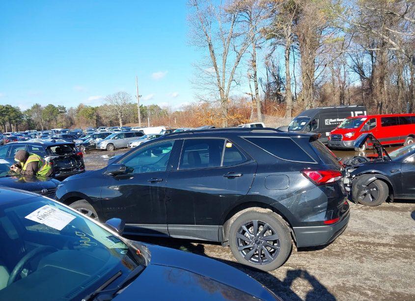 Photo 14 of 2022 Chevrolet Equinox AWD RS (VIN 2GNAXWEV2N6147627)
