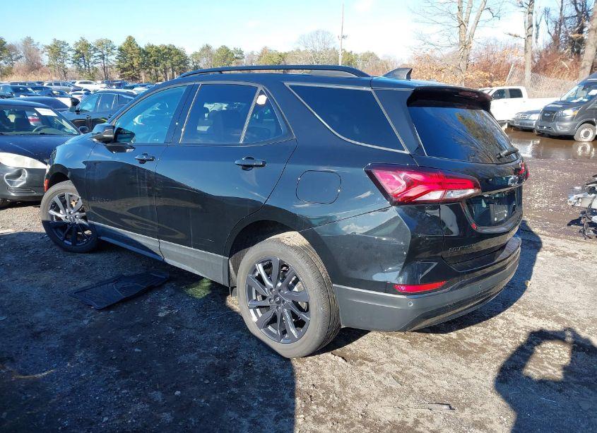 Photo 3 of 2022 Chevrolet Equinox AWD RS (VIN 2GNAXWEV2N6147627)
