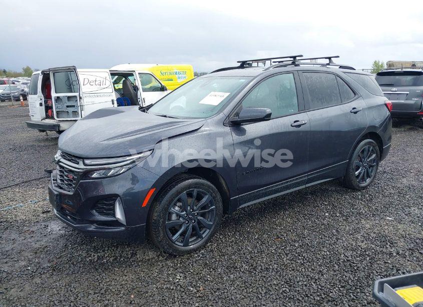 Photo 2 of 2022 Chevrolet Equinox AWD RS (VIN 2GNAXWEV8N6130041)