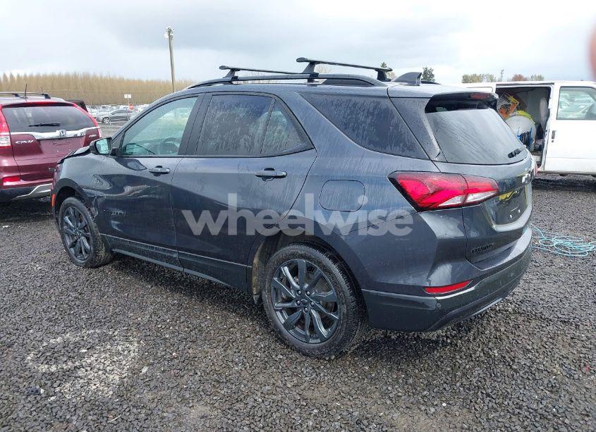 Photo 3 of 2022 Chevrolet Equinox AWD RS (VIN 2GNAXWEV8N6130041)