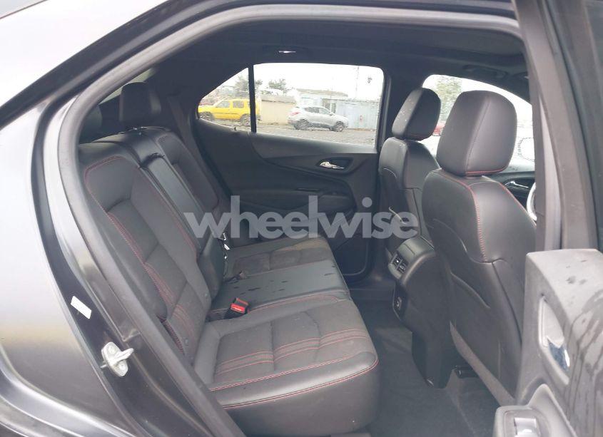 Photo 8 of 2022 Chevrolet Equinox AWD RS (VIN 2GNAXWEV8N6130041)