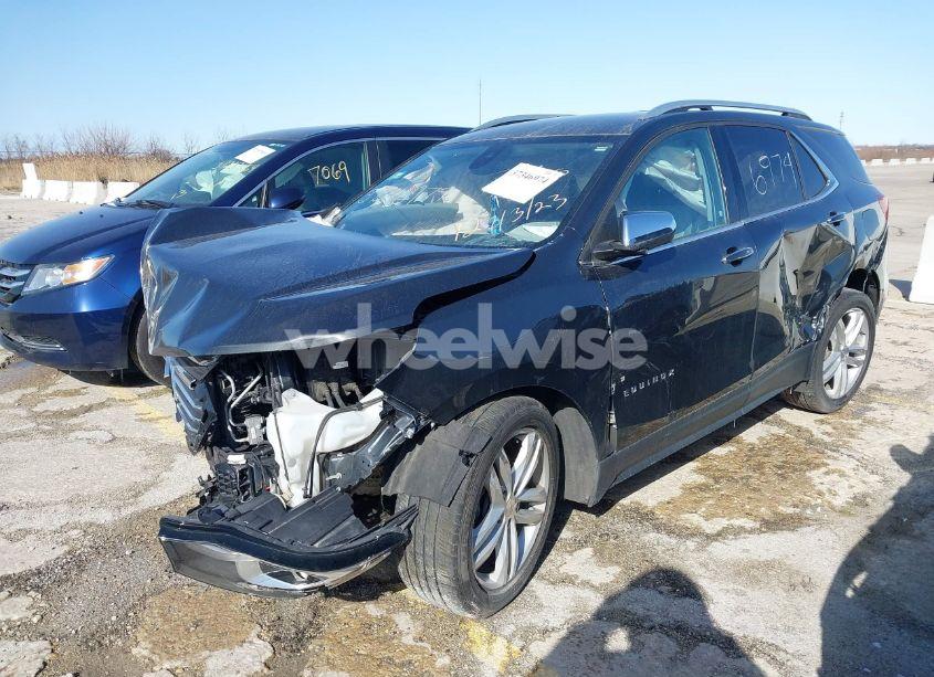 Photo 2 of 2018 Chevrolet Equinox PREMIER (VIN 2GNAXWEX0J6314255)