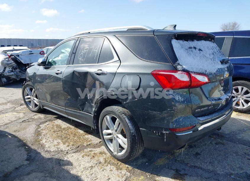 Photo 3 of 2018 Chevrolet Equinox PREMIER (VIN 2GNAXWEX0J6314255)