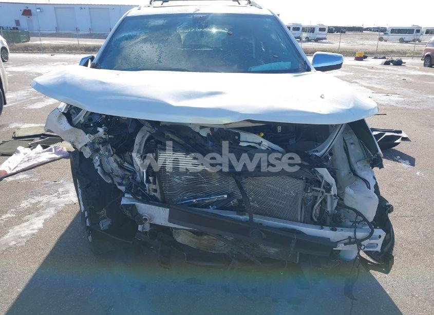 Photo 11 of 2018 Chevrolet Equinox PREMIER (VIN 2GNAXWEX1J6158422)