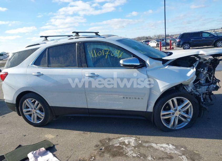 Photo 12 of 2018 Chevrolet Equinox PREMIER (VIN 2GNAXWEX1J6158422)