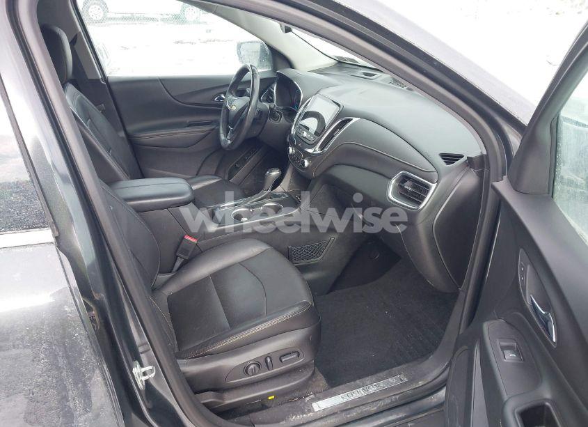 Photo 5 of 2018 Chevrolet Equinox PREMIER (VIN 2GNAXWEX1J6198158)