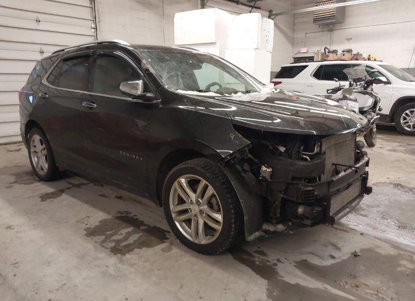 2018 Chevrolet Equinox PREMIER (VIN 2GNAXWEX1J6321196) main photo