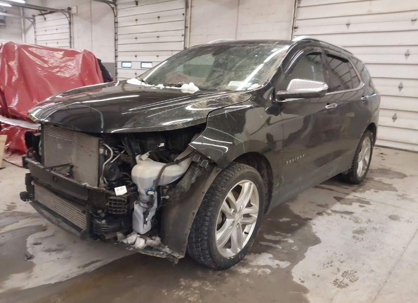 Photo 2 of 2018 Chevrolet Equinox PREMIER (VIN 2GNAXWEX1J6321196)
